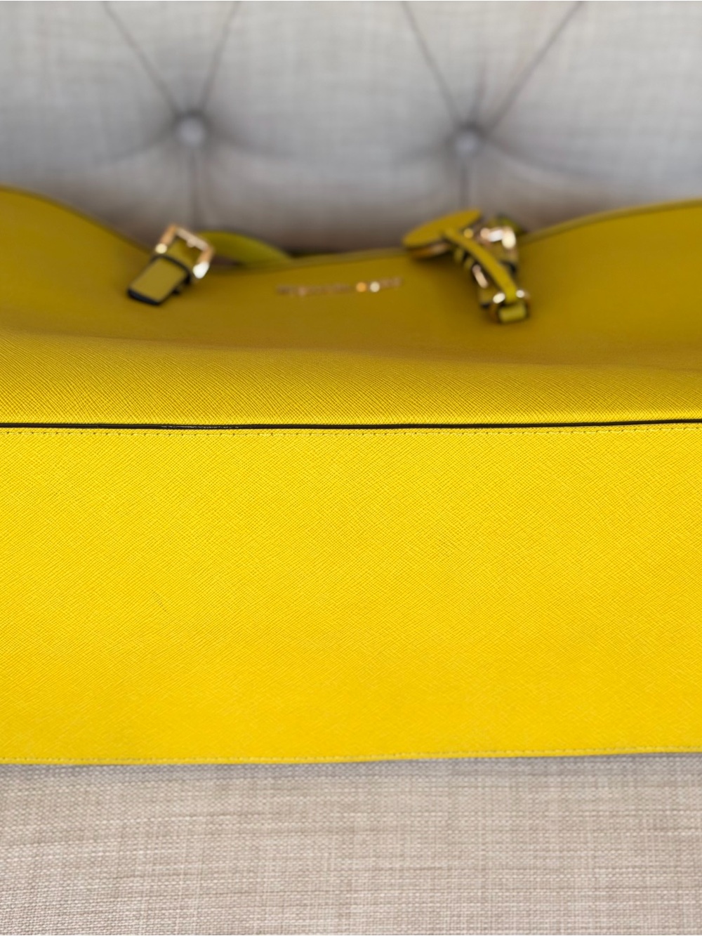 Michael Kors Lime Yellow Tote Bag - Saffiano Leather - Picture 17 of 17